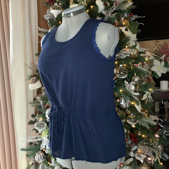 IT Girl Lace Back Women's Blouse - Picture 11 of 15